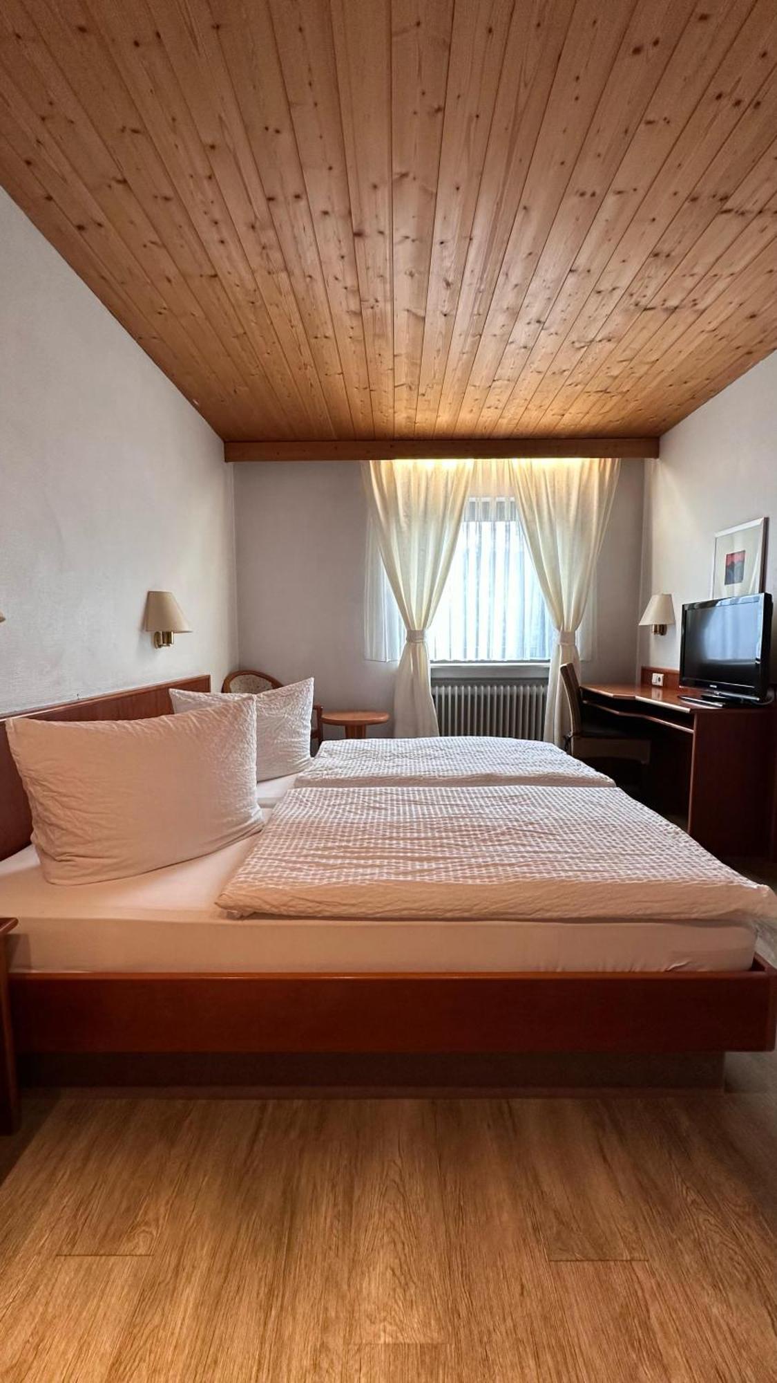Hotel Hirschberg Hirschberg an der Bergstraße エクステリア 写真